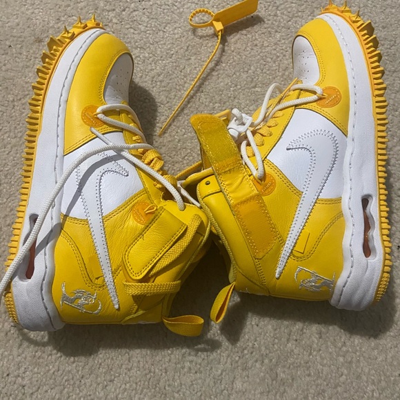 Off-White  Yellow and White Sneakers - Picture 4 of 11
